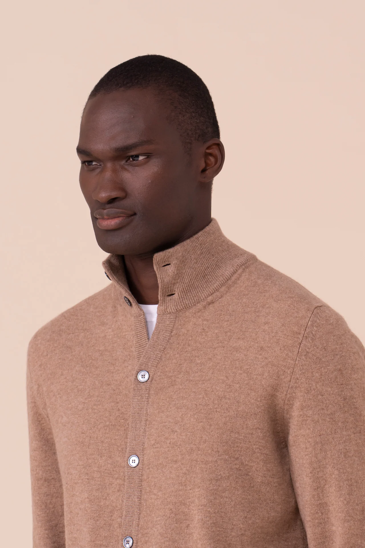 Favonius Cashmere Fully Buttoned Sweater in iconic colors - Image 4
