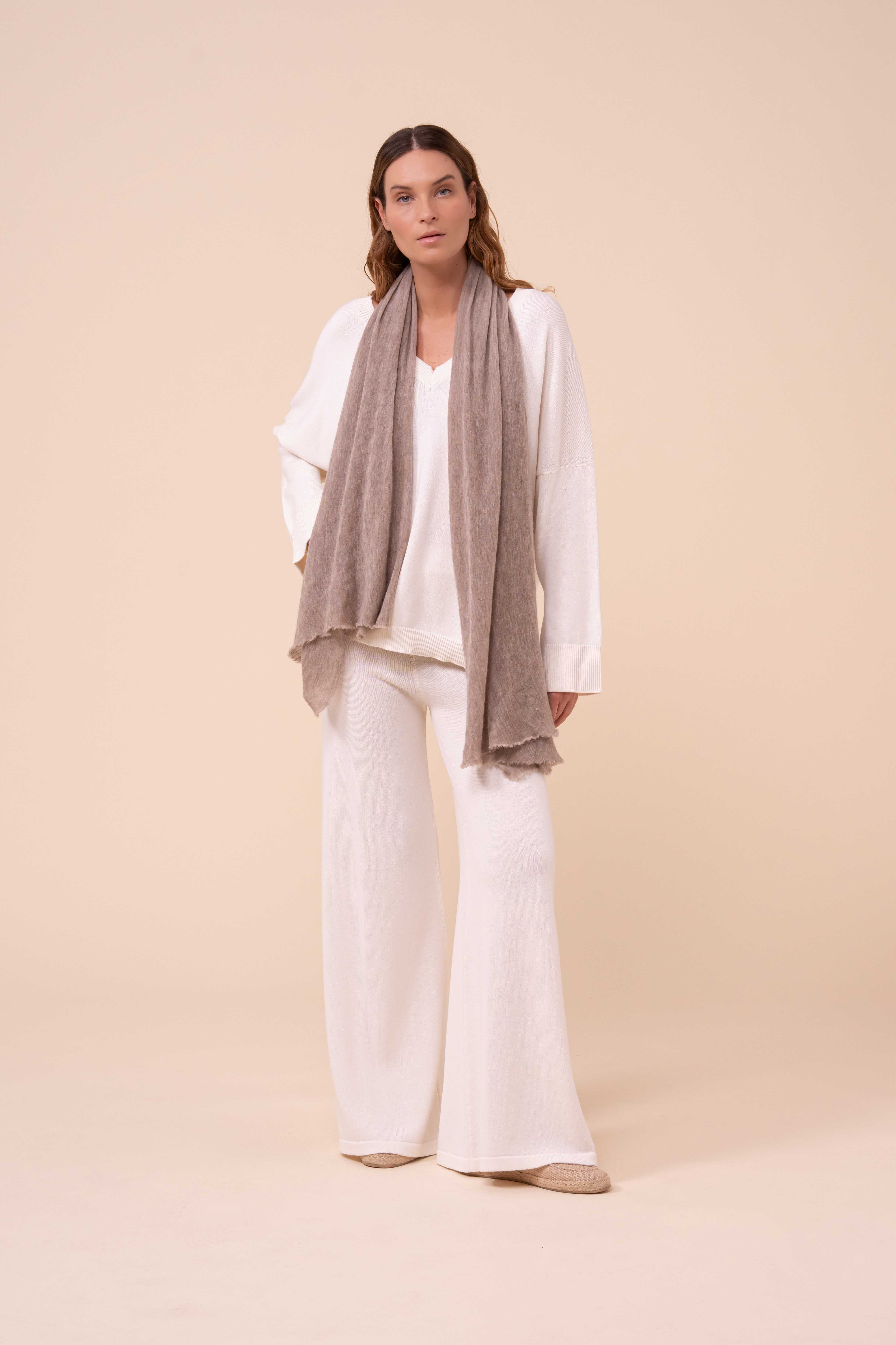 Yeti Cashmere Pashmina - Image 3